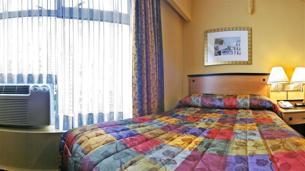 Howard Johnson By Wyndham Vancouver Downtown Bagian luar foto
