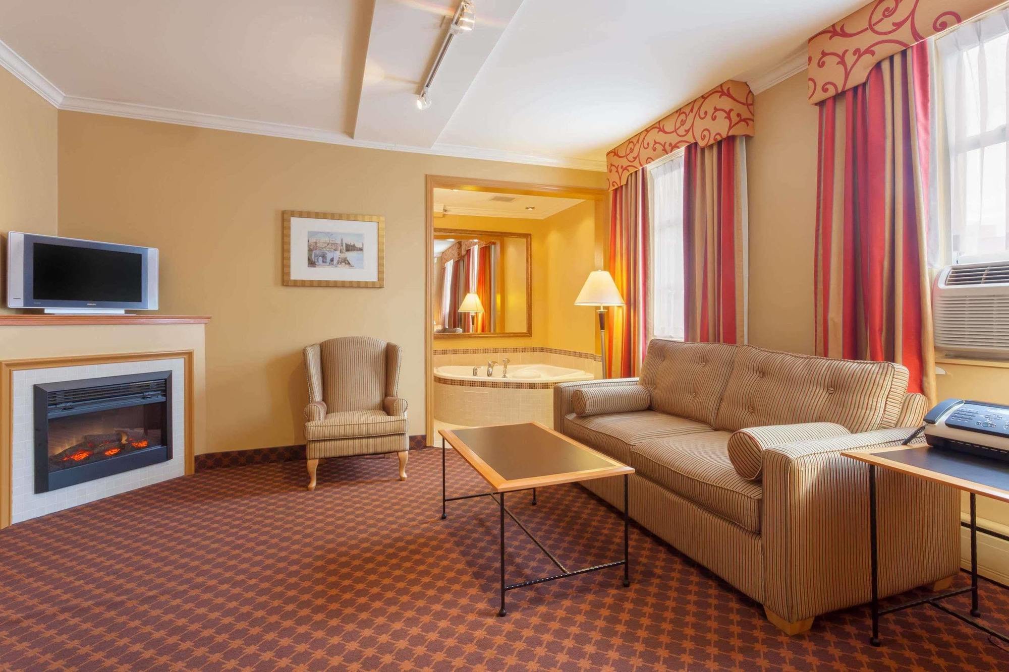Howard Johnson By Wyndham Vancouver Downtown Bagian luar foto