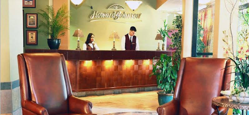 Howard Johnson By Wyndham Vancouver Downtown Bagian luar foto