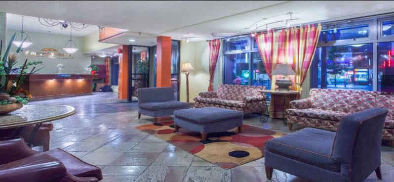 Howard Johnson By Wyndham Vancouver Downtown Bagian luar foto