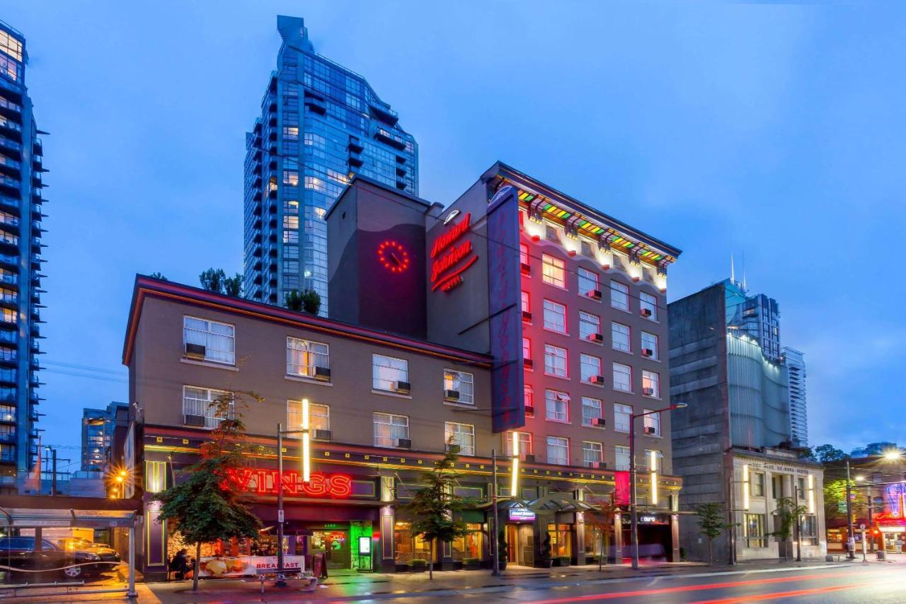 Howard Johnson By Wyndham Vancouver Downtown Bagian luar foto